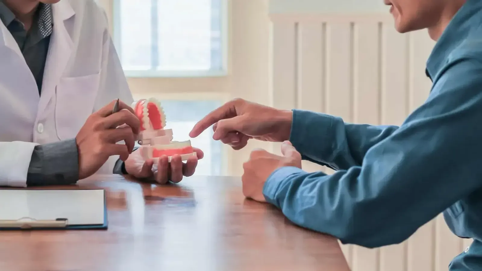 Apicoectomy at Refined Smiles